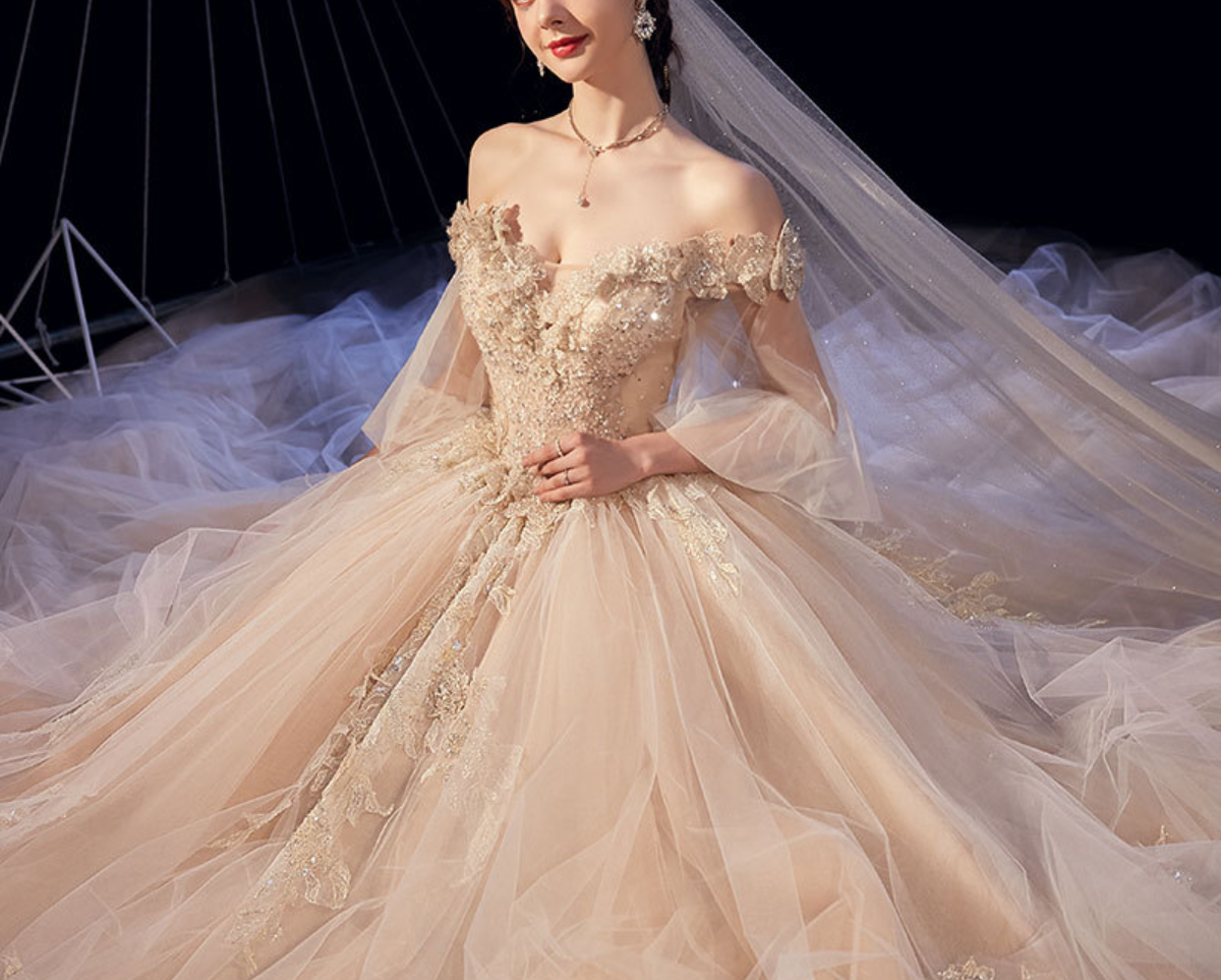 Wonderland-Inspired Wedding Dress